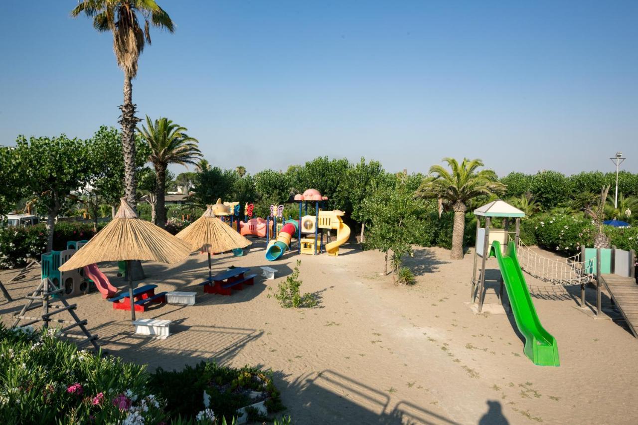 African Beach Hotel-Residence Manfredonia Exterior foto