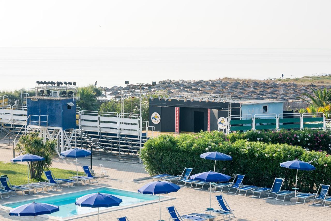 African Beach Hotel-Residence Manfredonia Exterior foto